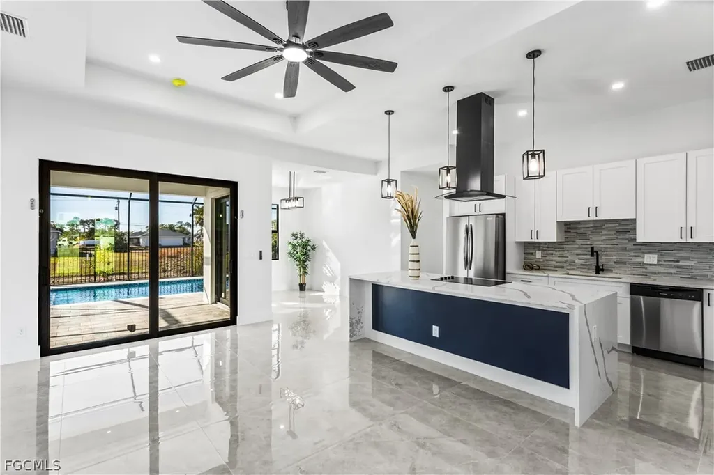 3318 NE 13th Place Cape Coral FL 33909