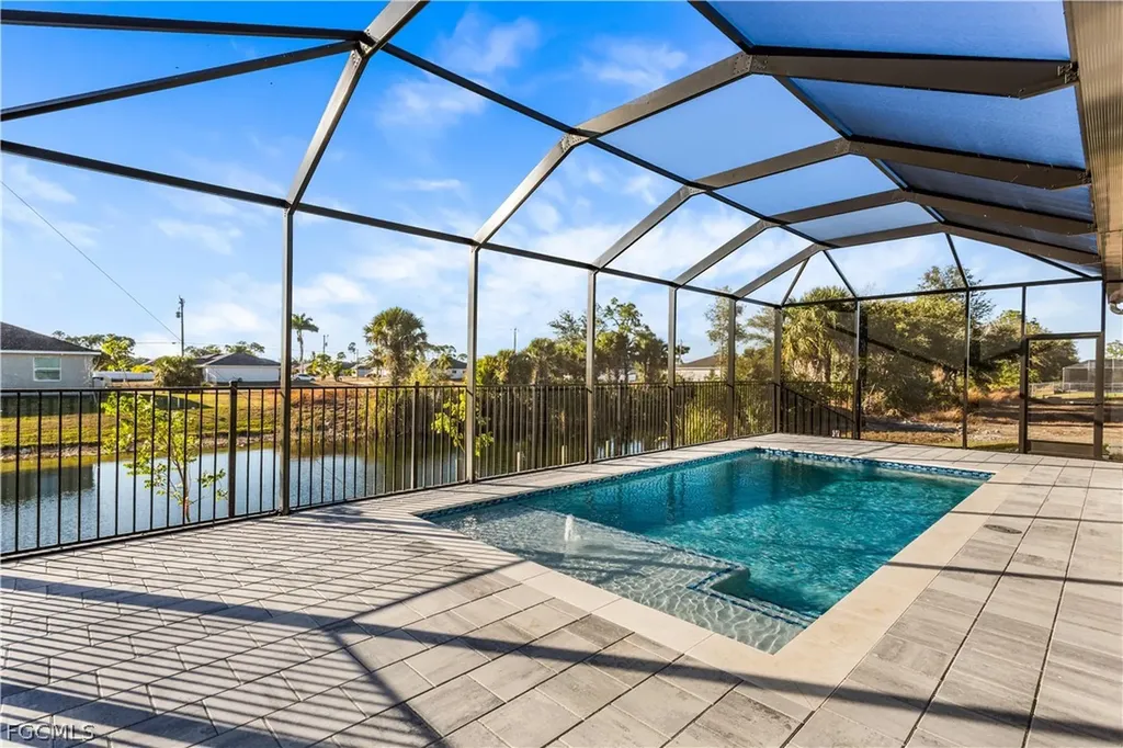 3318 NE 13th Place Cape Coral FL 33909
