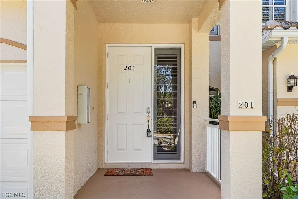9060 Palmas Grandes Boulevard Bonita Springs FL 34135