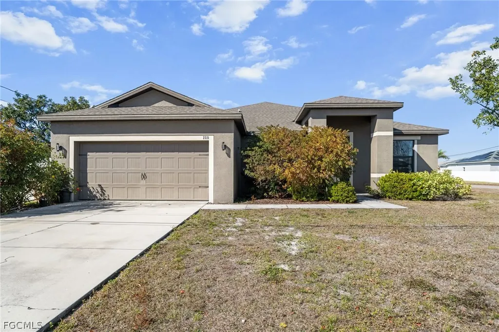 2210 SW 19th Avenue Cape Coral FL 33991