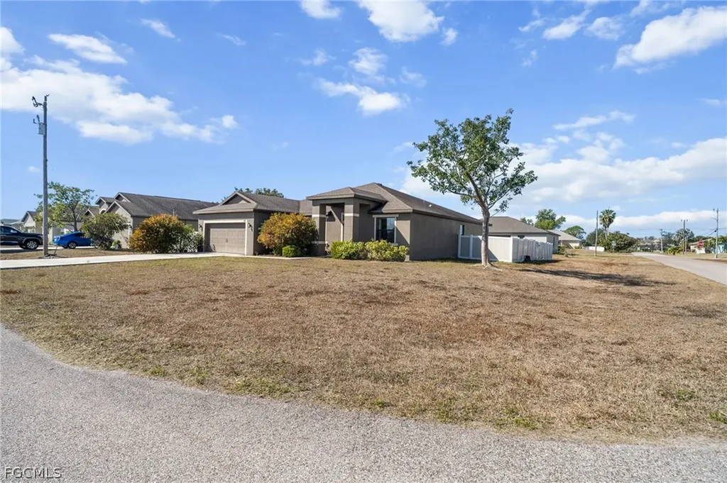 2210 SW 19th Avenue Cape Coral FL 33991