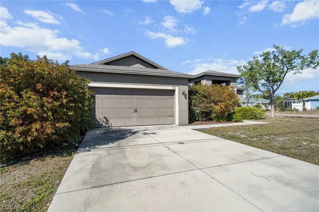 2210 SW 19th Avenue Cape Coral FL 33991