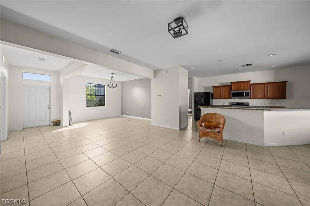2210 SW 19th Avenue Cape Coral FL 33991