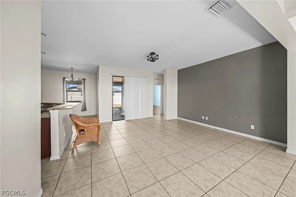2210 SW 19th Avenue Cape Coral FL 33991