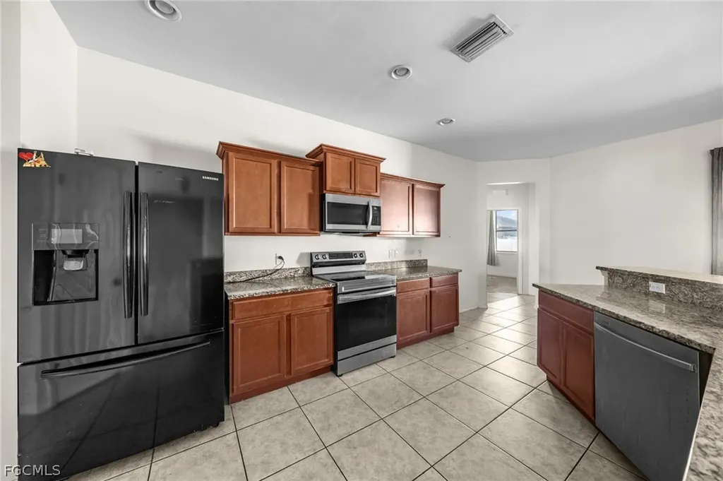 2210 SW 19th Avenue Cape Coral FL 33991