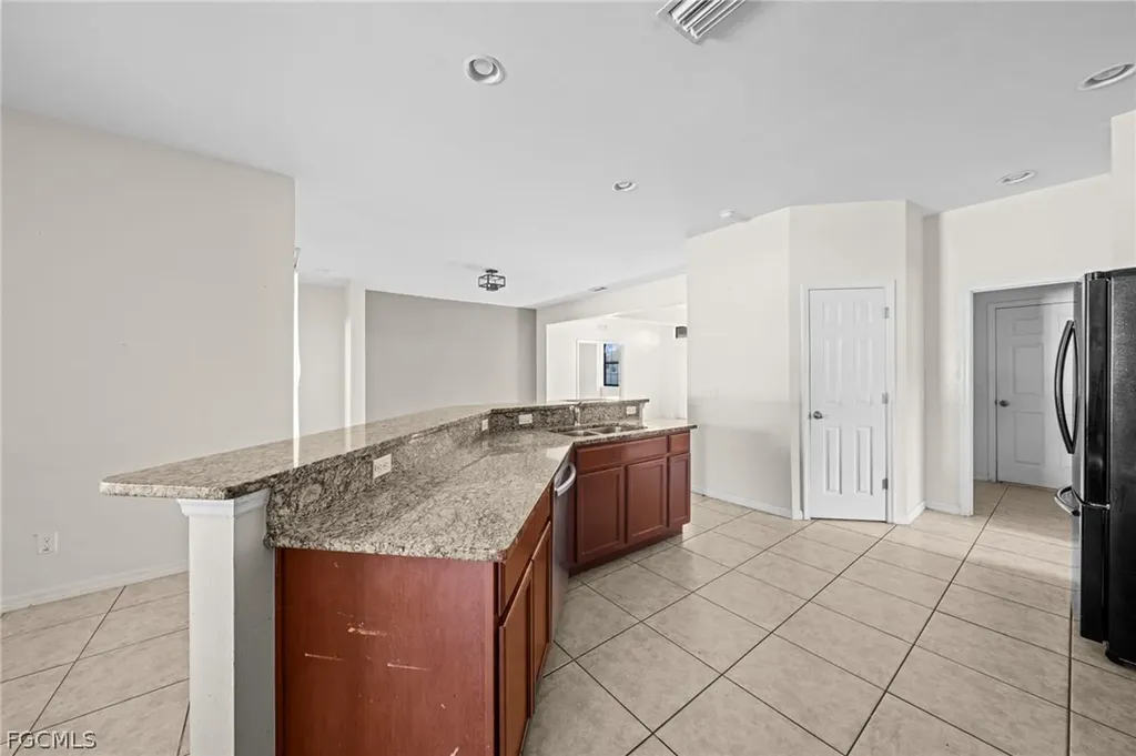 2210 SW 19th Avenue Cape Coral FL 33991