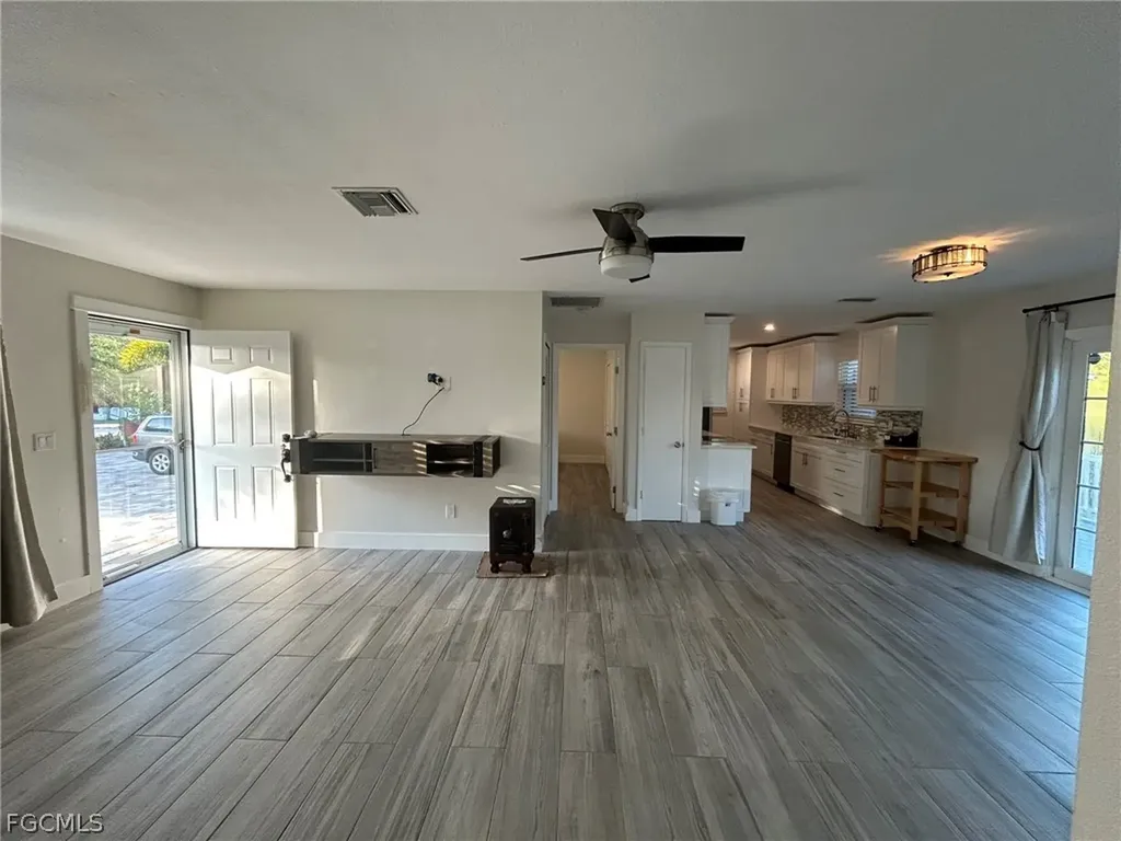 7072 Sundiet Boulevard Bokeelia FL 33922