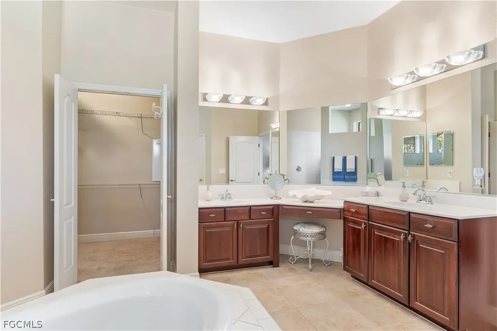 2205 SE 16th Street Cape Coral FL 33990