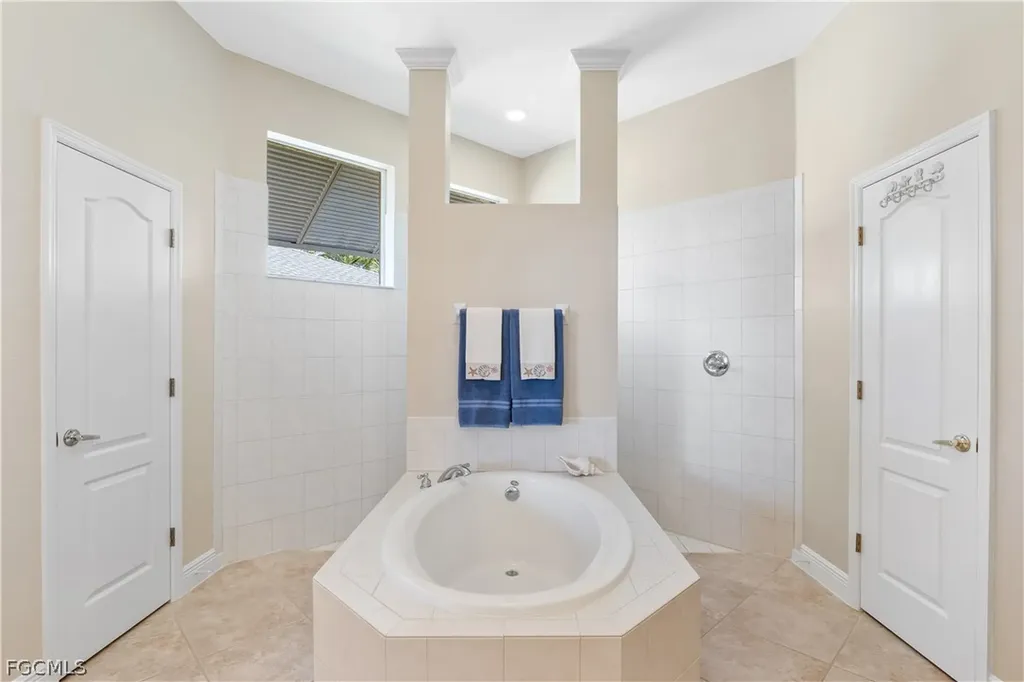 2205 SE 16th Street Cape Coral FL 33990