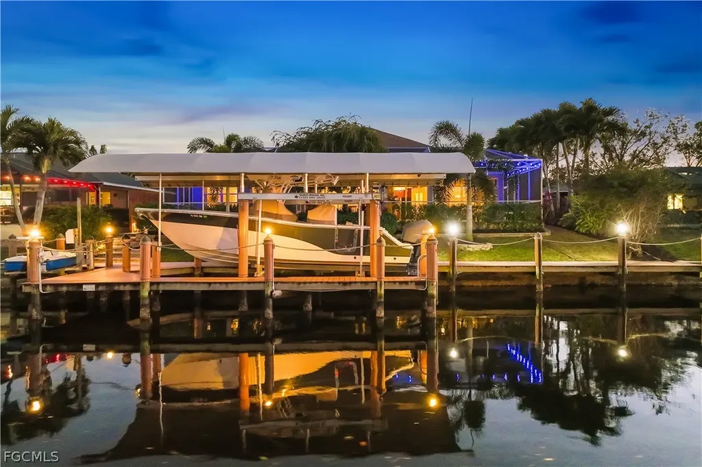 2205 SE 16th Street Cape Coral FL 33990