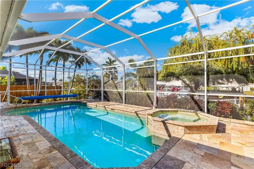 2205 SE 16th Street Cape Coral FL 33990