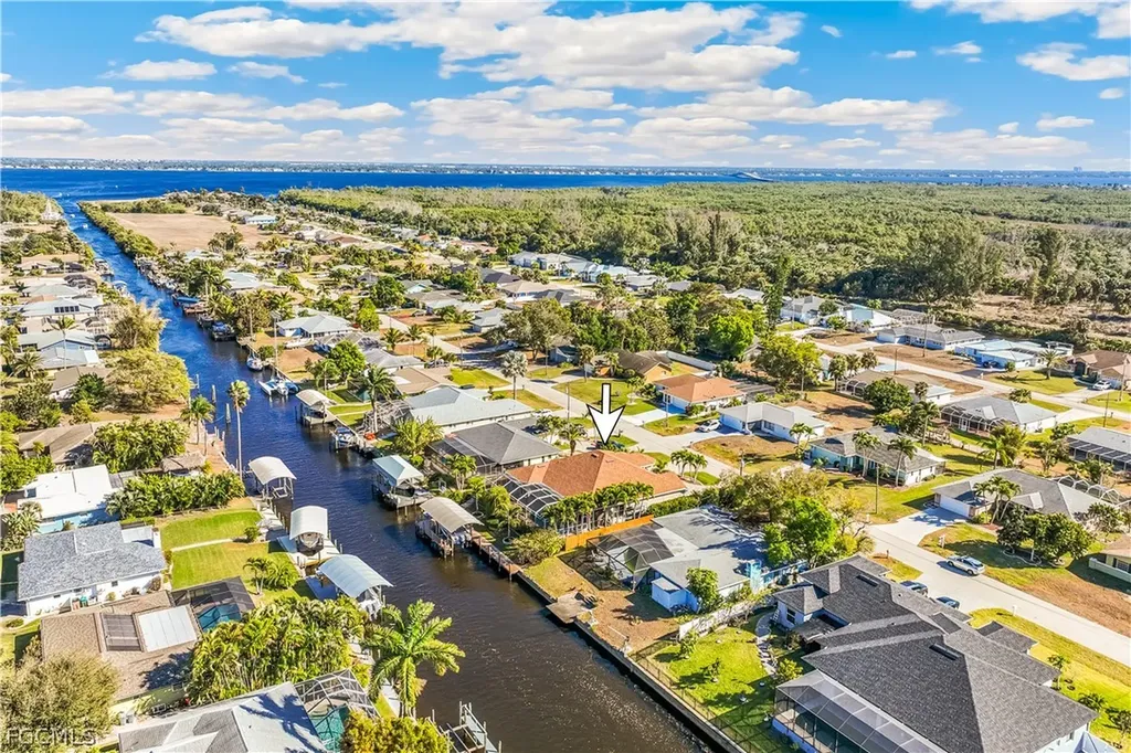 2205 SE 16th Street Cape Coral FL 33990