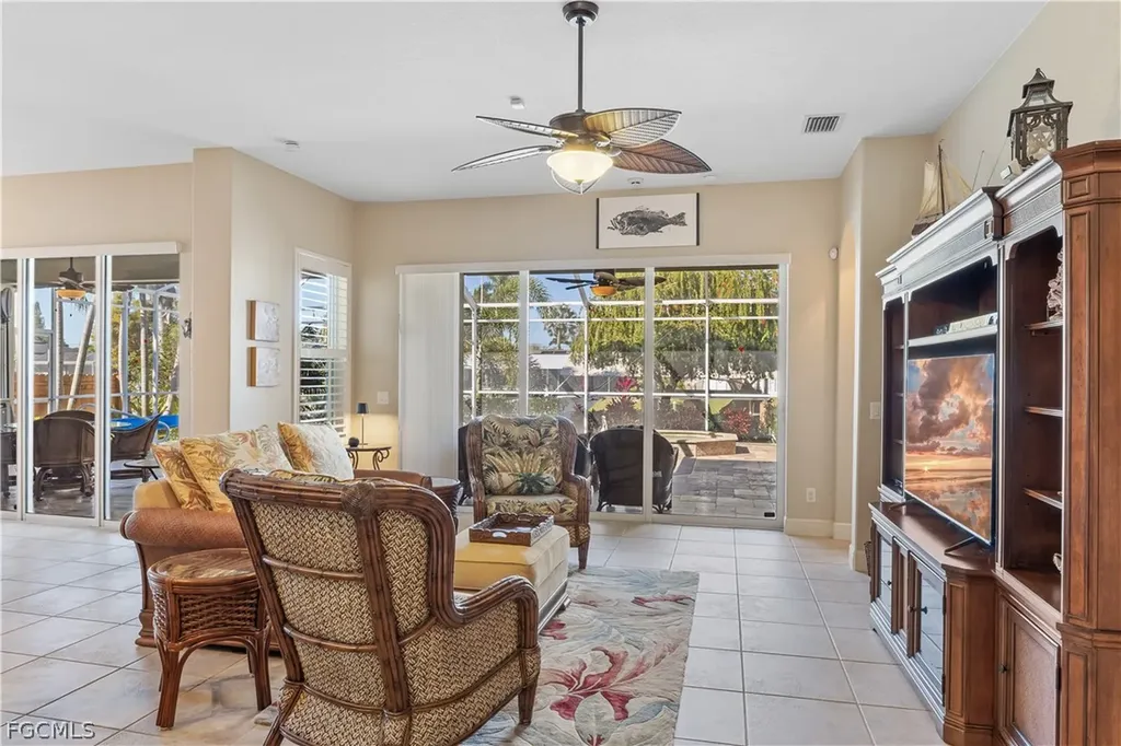 2205 SE 16th Street Cape Coral FL 33990