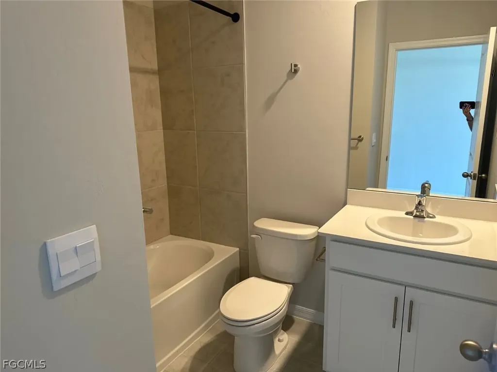 522 NW 7th Street Cape Coral FL 33993