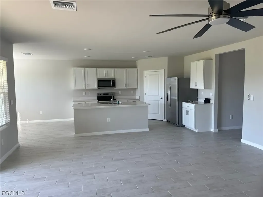 522 NW 7th Street Cape Coral FL 33993