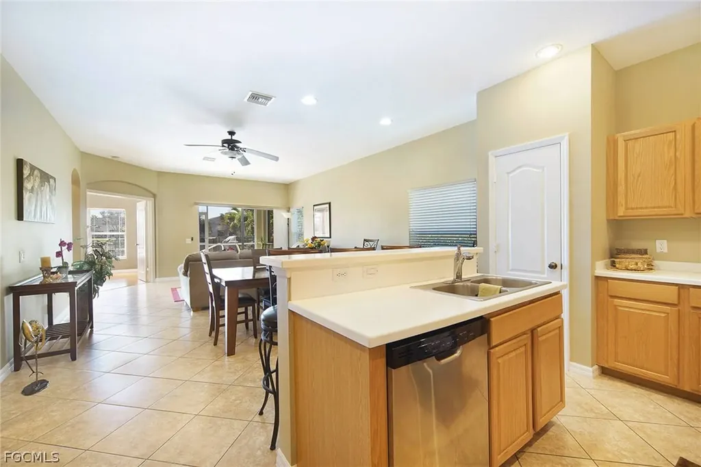 2518 Verdmont Court Cape Coral FL 33991