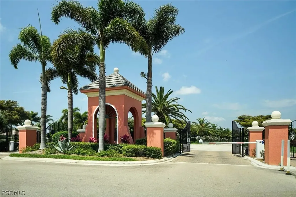 2518 Verdmont Court Cape Coral FL 33991