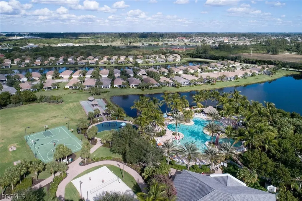 2518 Verdmont Court Cape Coral FL 33991
