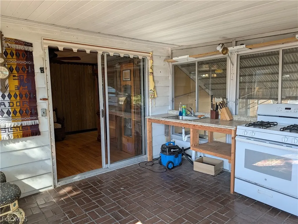 807 Holly Berry Court North Fort Myers FL 33917