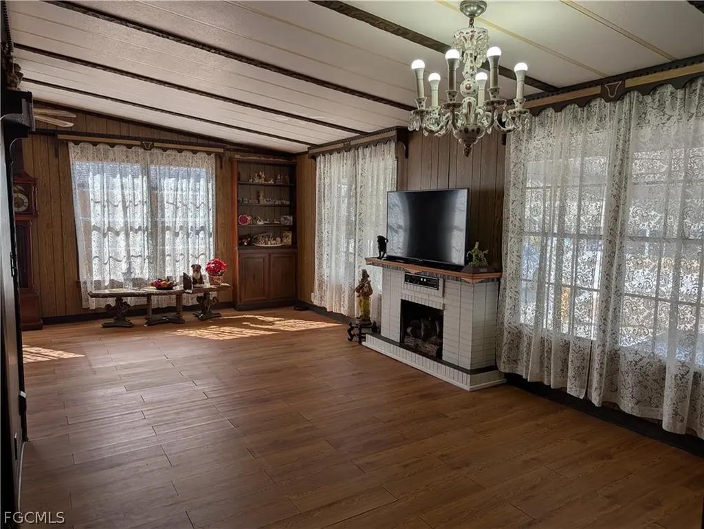 807 Holly Berry Court North Fort Myers FL 33917