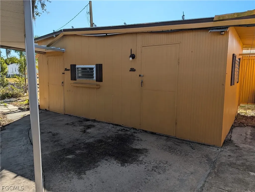 807 Holly Berry Court North Fort Myers FL 33917