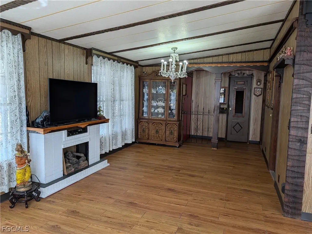 807 Holly Berry Court North Fort Myers FL 33917