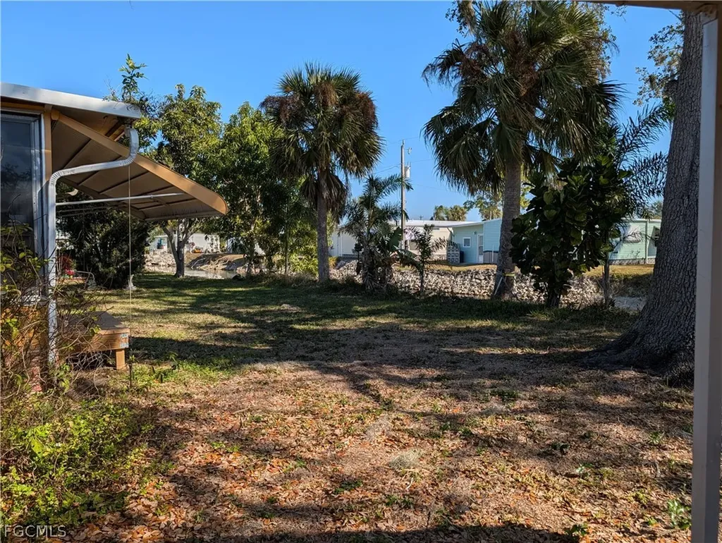 807 Holly Berry Court North Fort Myers FL 33917