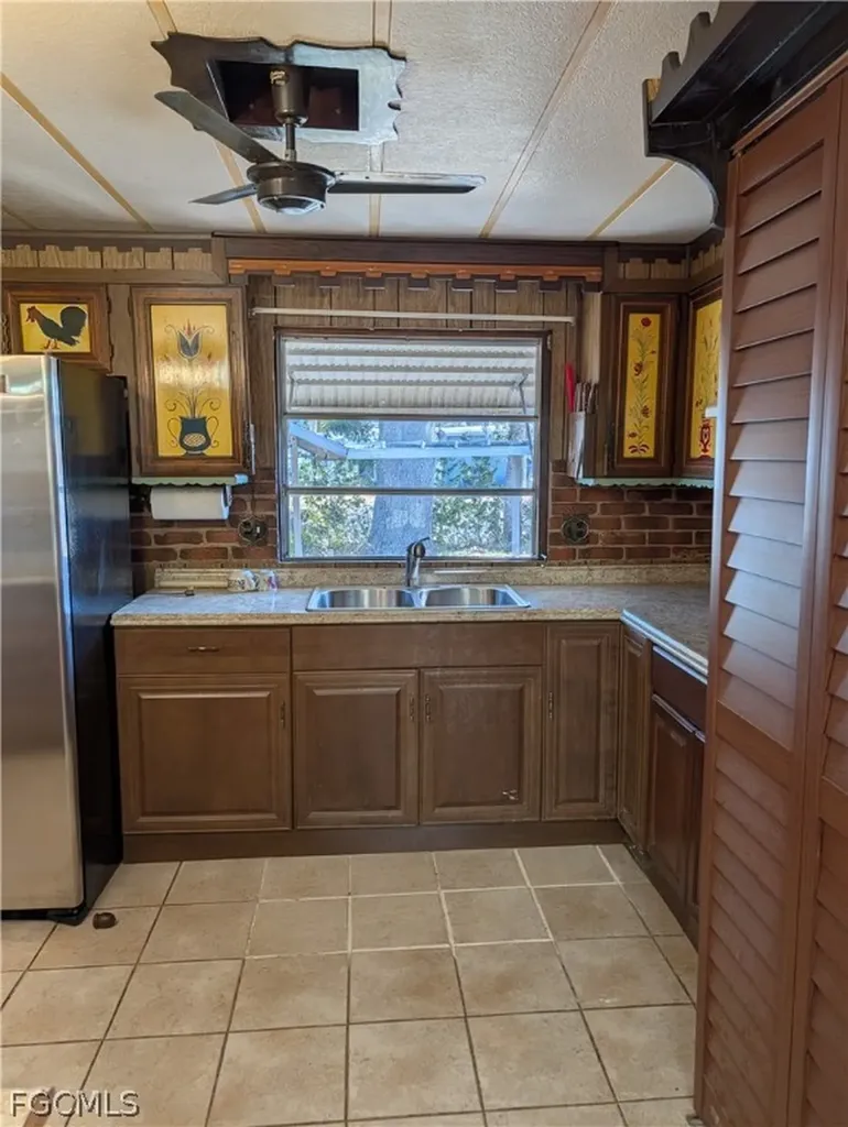 807 Holly Berry Court North Fort Myers FL 33917