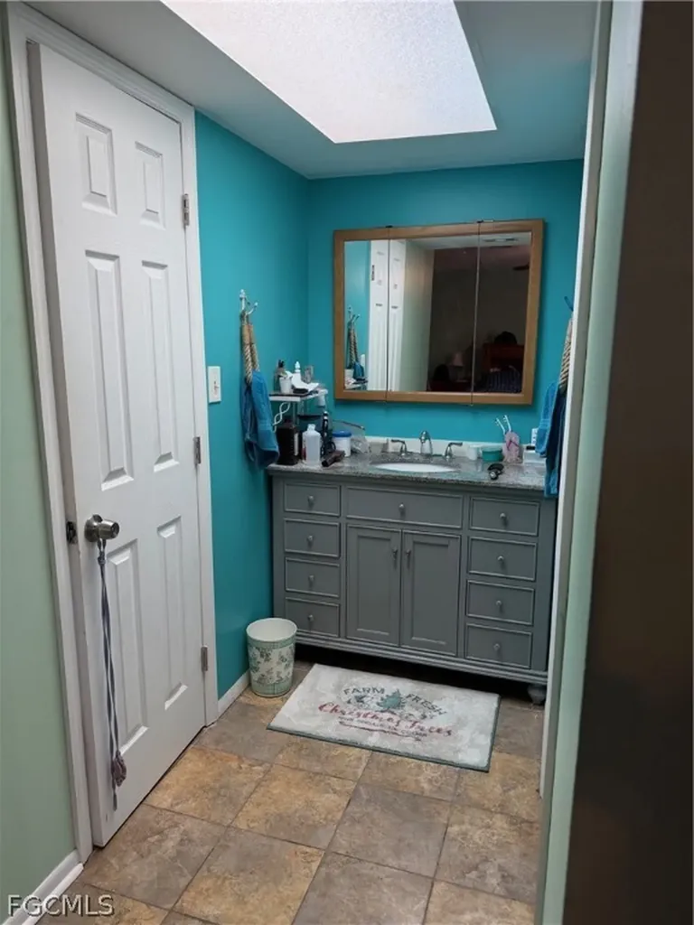 557 Ridgewood Street NW Port Charlotte FL 33952