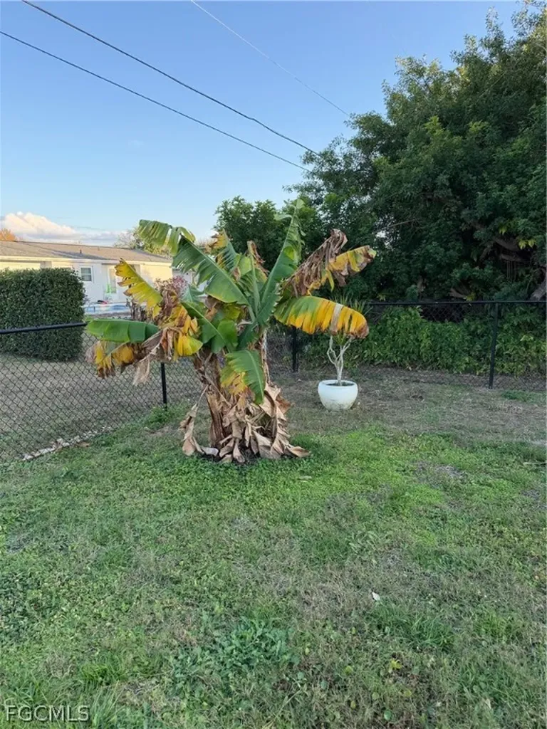 557 Ridgewood Street NW Port Charlotte FL 33952