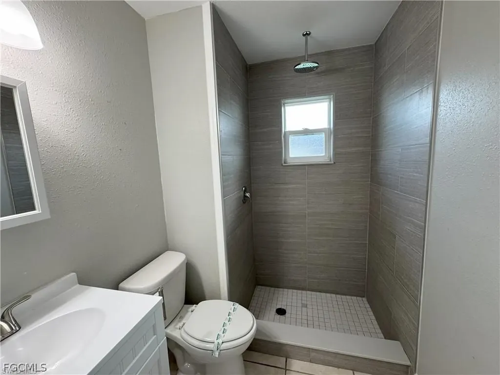 4402-4404 Santa Barbara Boulevard Cape Coral FL 33914