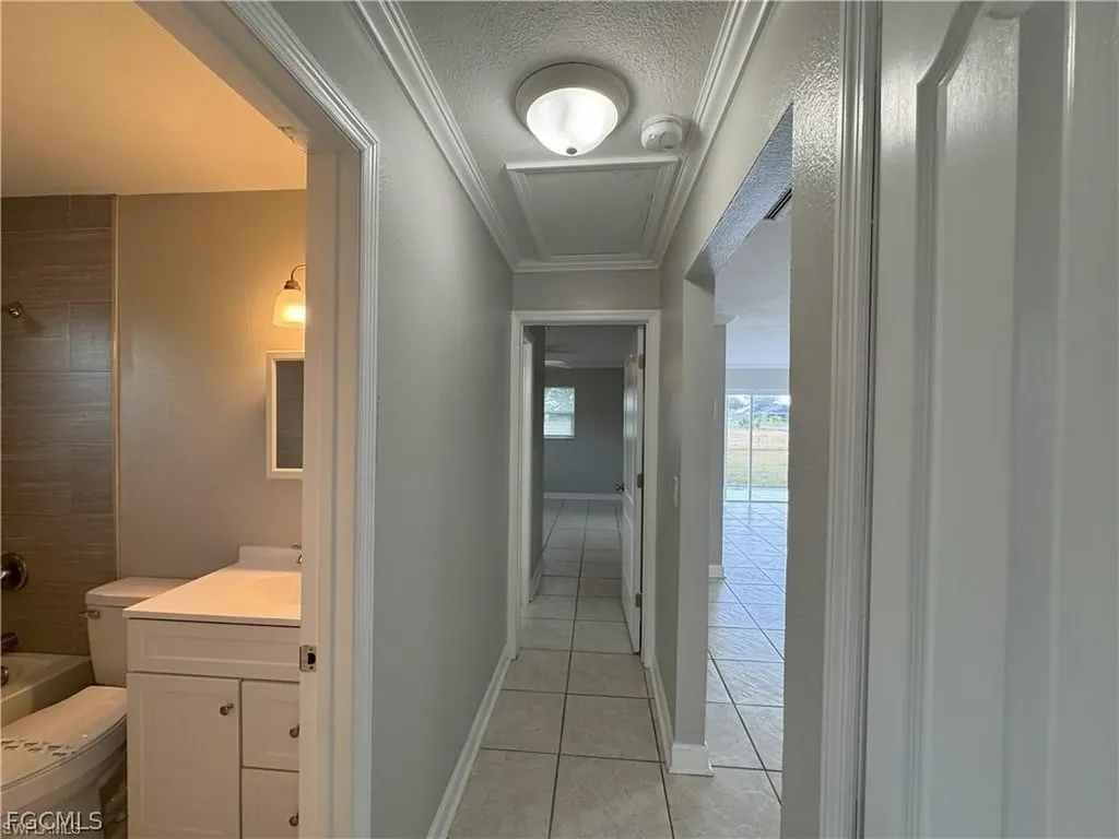 4402-4404 Santa Barbara Boulevard Cape Coral FL 33914