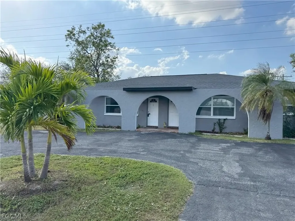 4402-4404 Santa Barbara Boulevard Cape Coral FL 33914