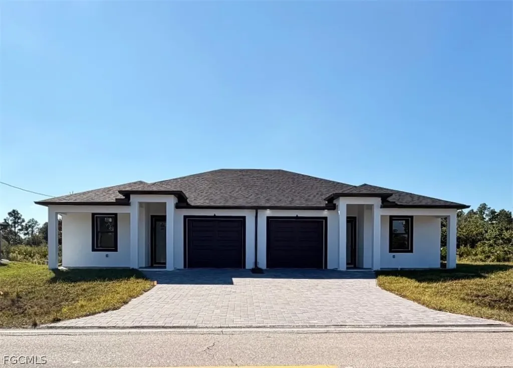 213-215 W 12th Street Lehigh Acres FL 33972