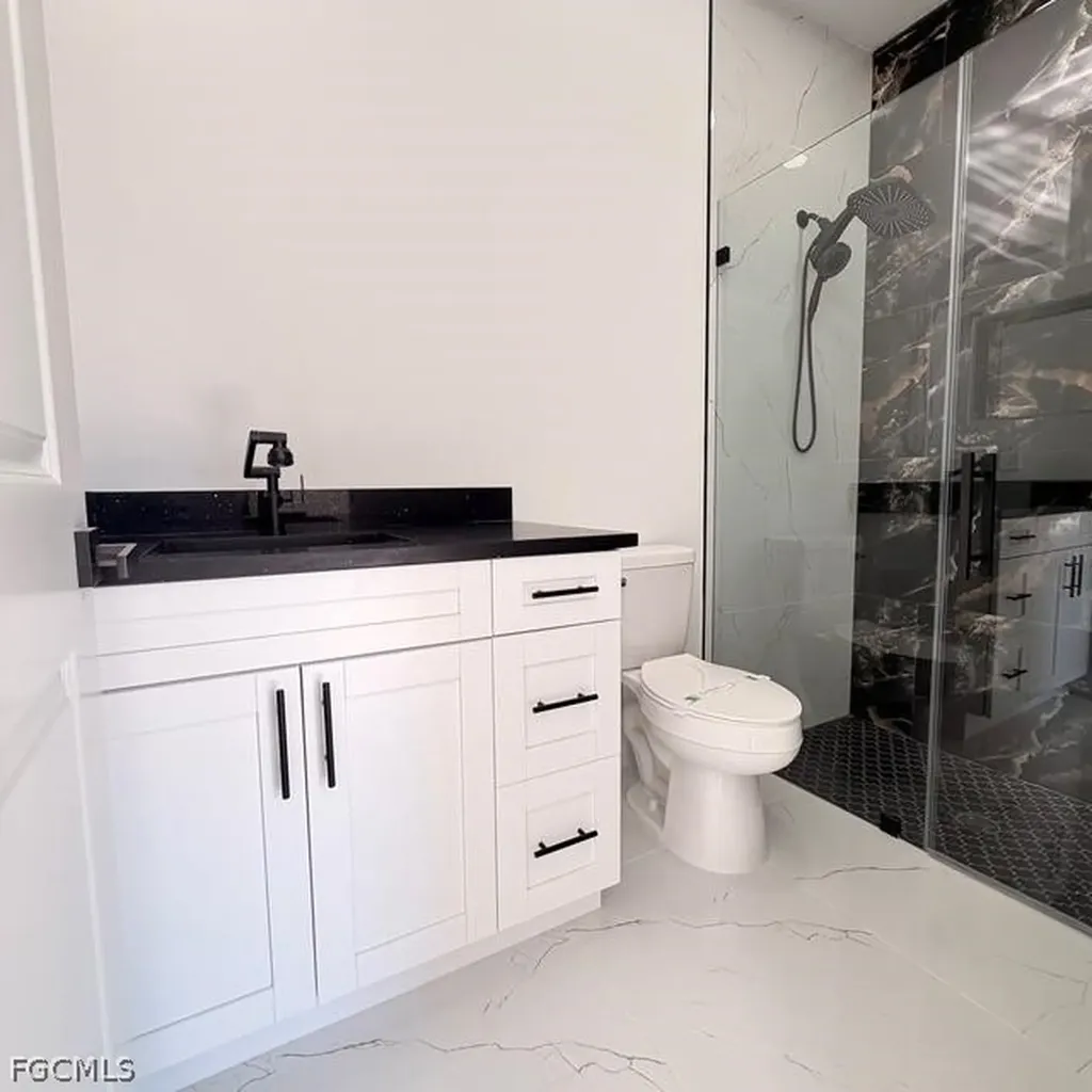 213-215 W 12th Street Lehigh Acres FL 33972