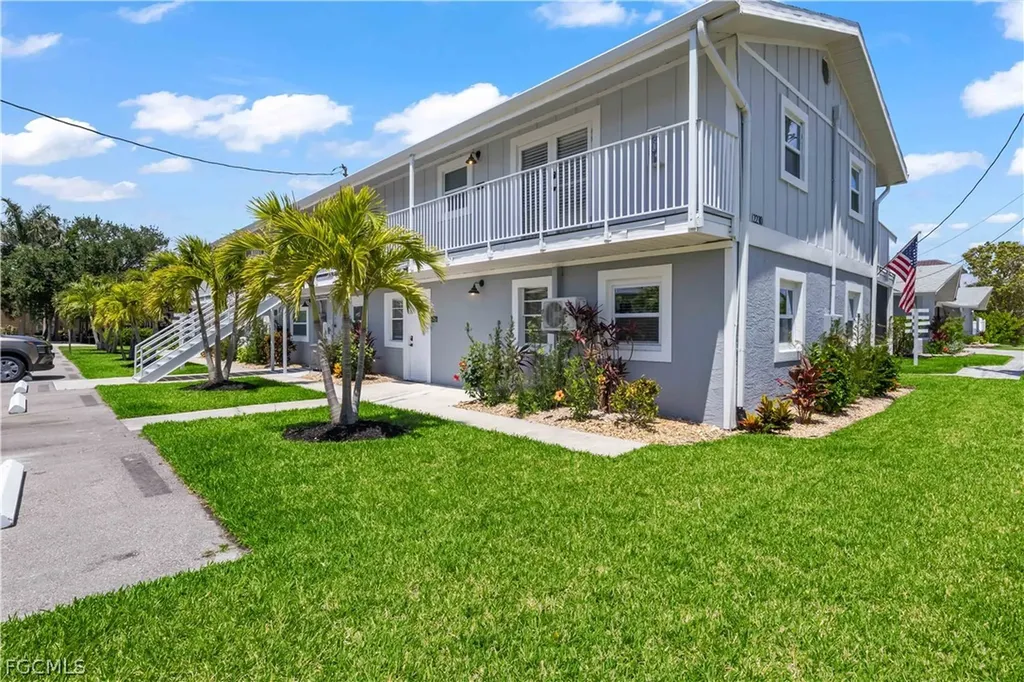 12200/12210 Shoreview Drive Cape Coral FL 33993