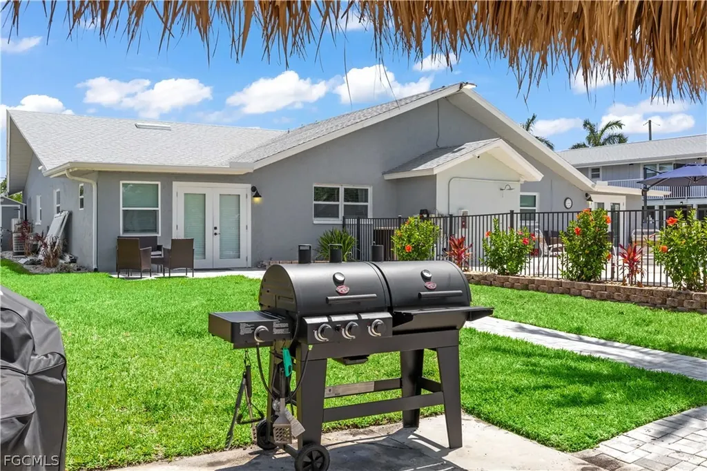 12200/12210 Shoreview Drive Cape Coral FL 33993