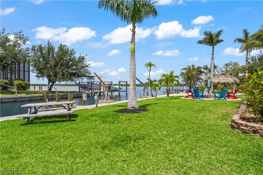 12200/12210 Shoreview Drive Cape Coral FL 33993