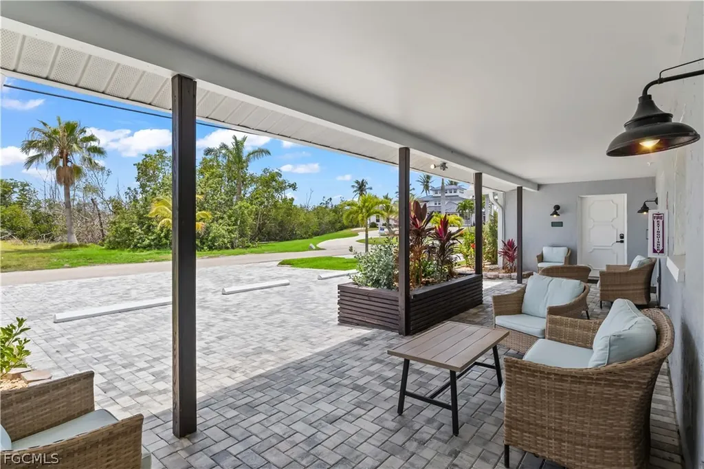 12200/12210 Shoreview Drive Cape Coral FL 33993