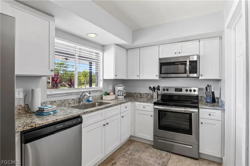 12200/12210 Shoreview Drive Cape Coral FL 33993