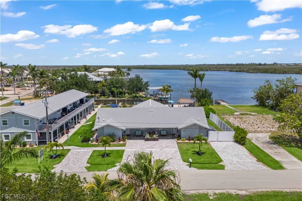 12200/12210 Shoreview Drive Cape Coral FL 33993