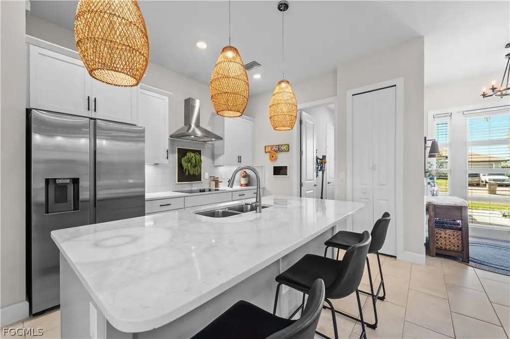 427 NW 37th Avenue Cape Coral FL 33993
