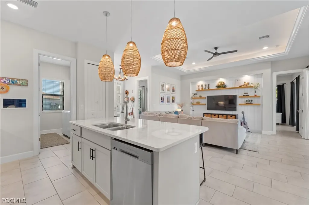 427 NW 37th Avenue Cape Coral FL 33993