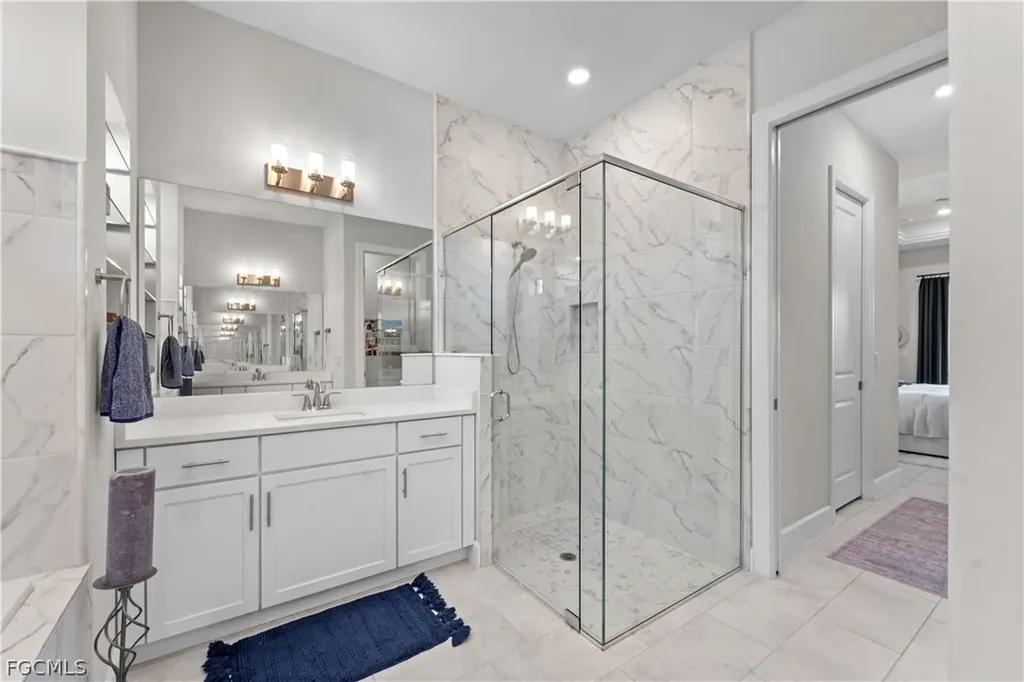 427 NW 37th Avenue Cape Coral FL 33993