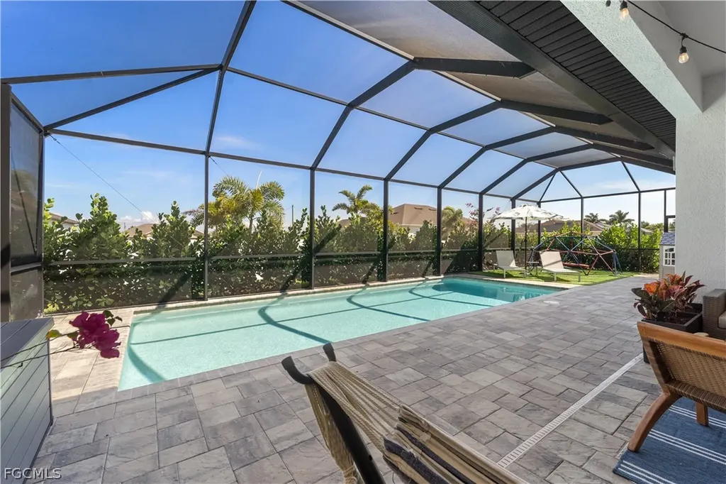 427 NW 37th Avenue Cape Coral FL 33993