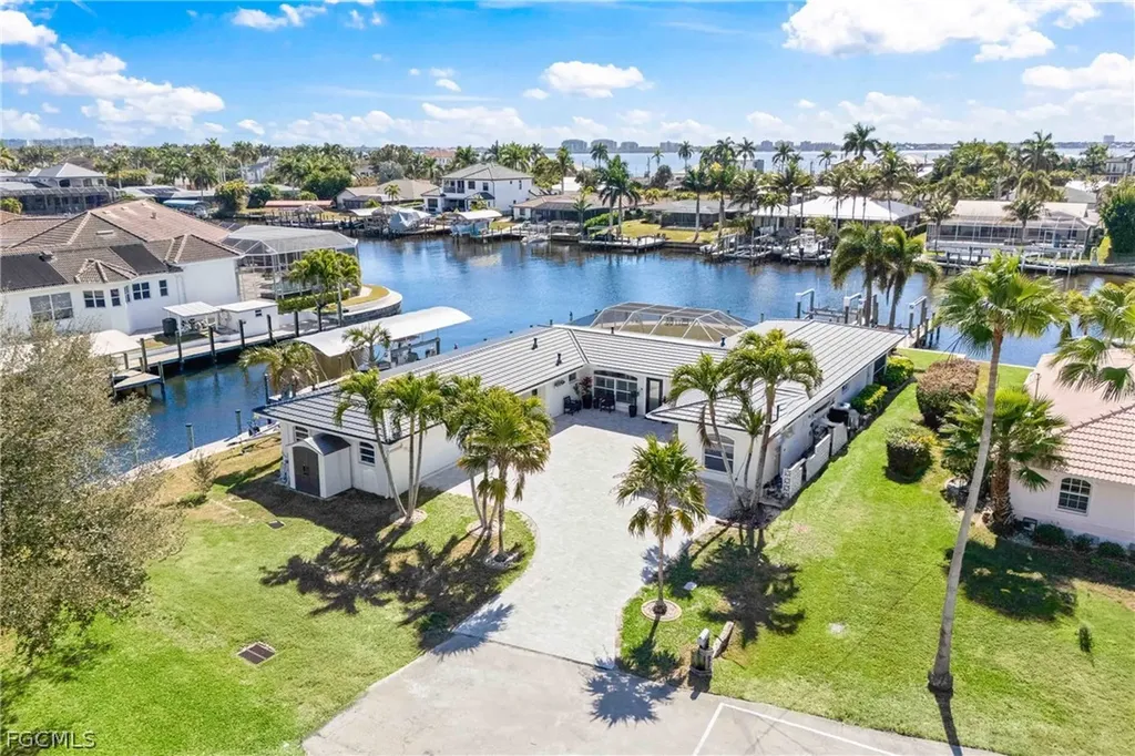 5374 Cobalt Court Cape Coral FL 33904