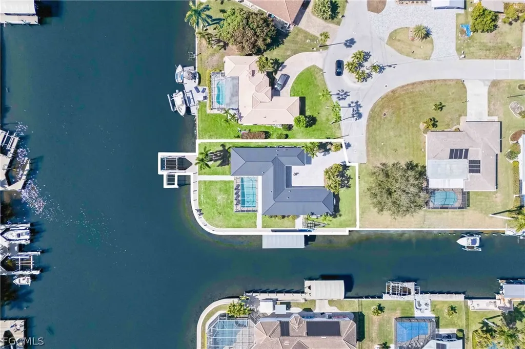 5374 Cobalt Court Cape Coral FL 33904