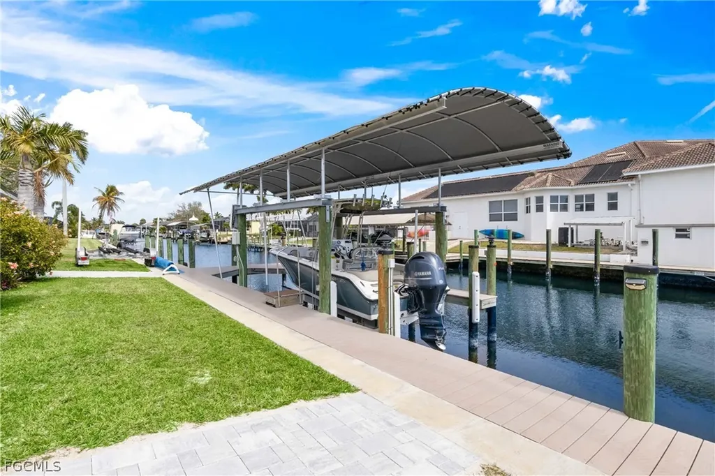 5374 Cobalt Court Cape Coral FL 33904