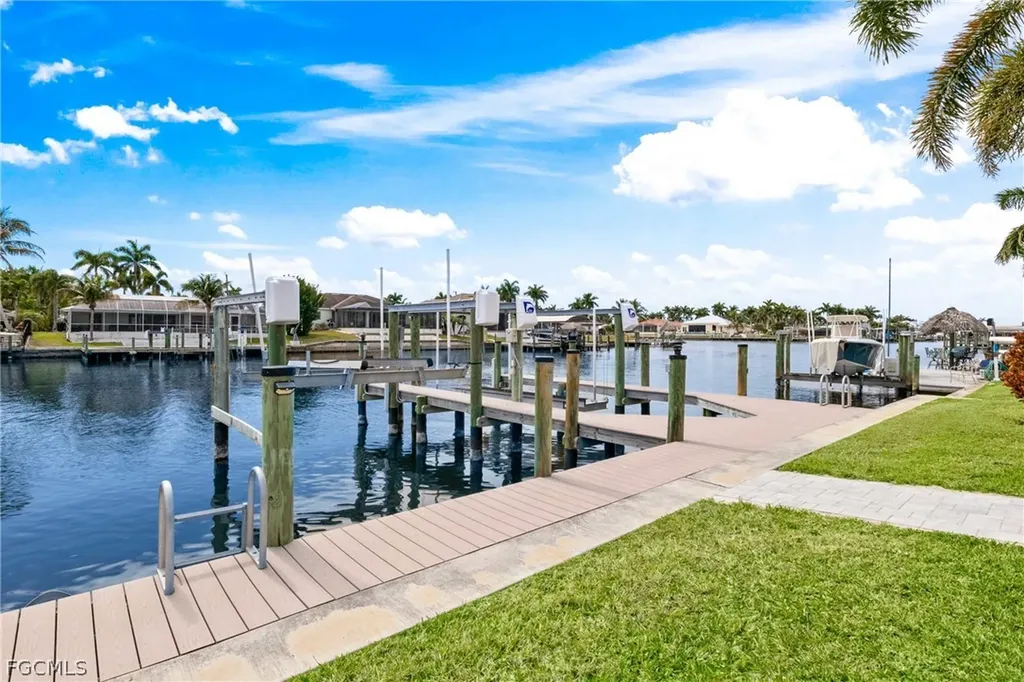 5374 Cobalt Court Cape Coral FL 33904