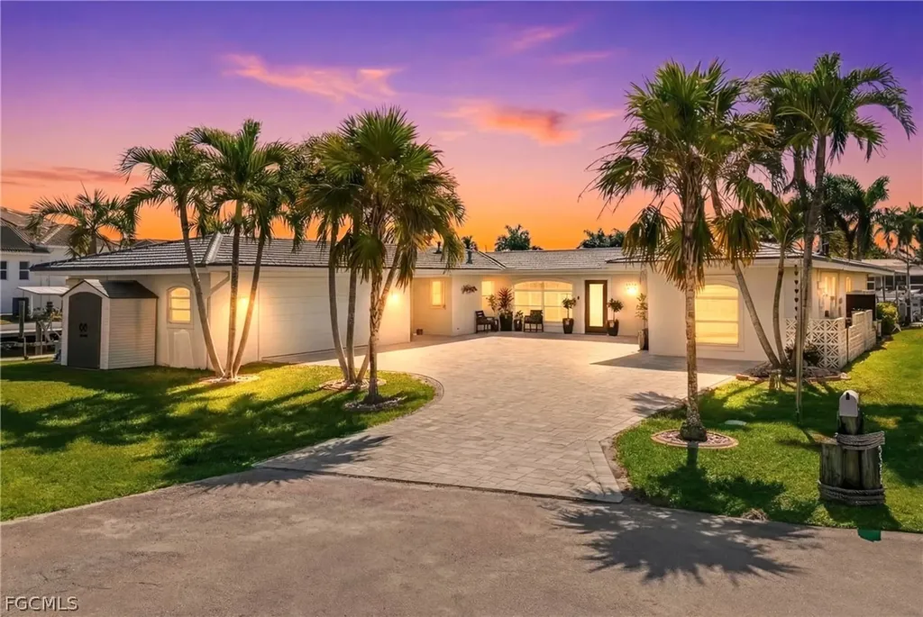 5374 Cobalt Court Cape Coral FL 33904